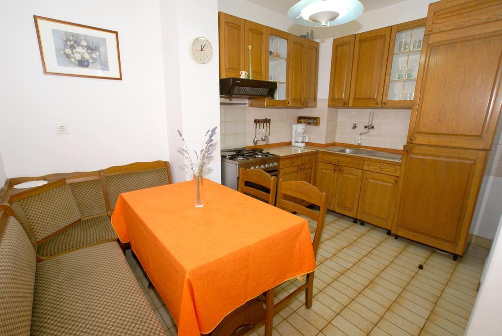 Apartment Ana 1 Malinska Kamer foto