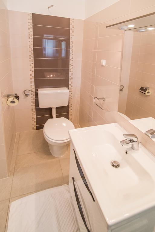 Apartment Ana 1 Malinska Buitenkant foto